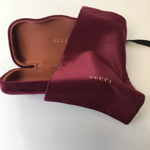 GUCCI VELVET SUNGLASSES CASE WITH SATIN POUCH CRANBERRY NEW - Picture 1 of 7